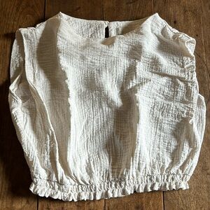 Extended shoulder gauze tank cropped top ivory EUC